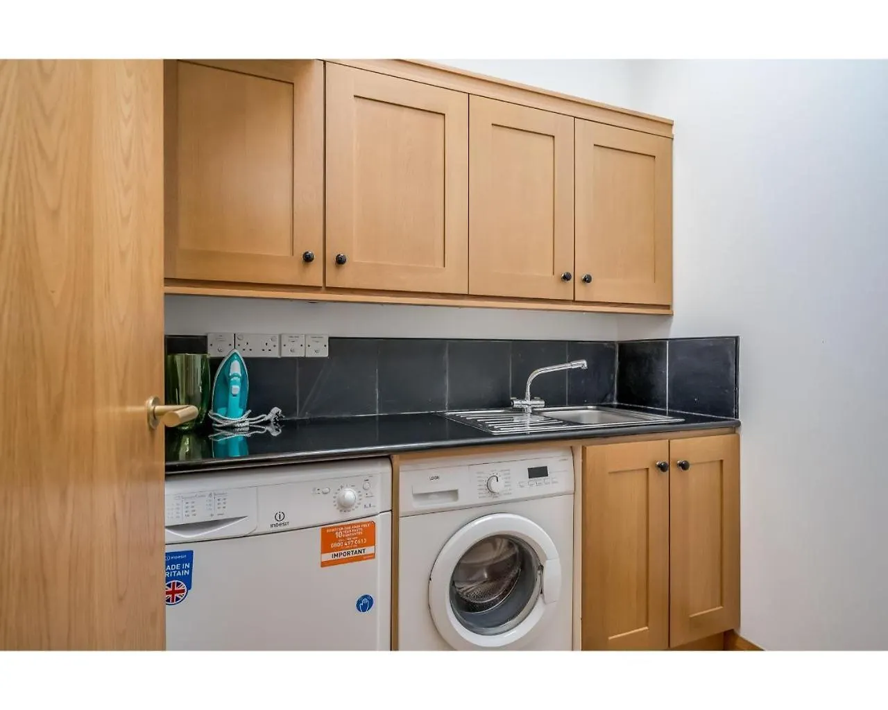 Контакты Central Belfast Apartments Pottinger\'S Quay